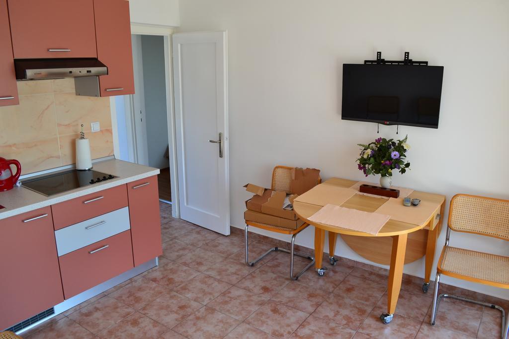 Apartments Lungomare Umag Ruang foto